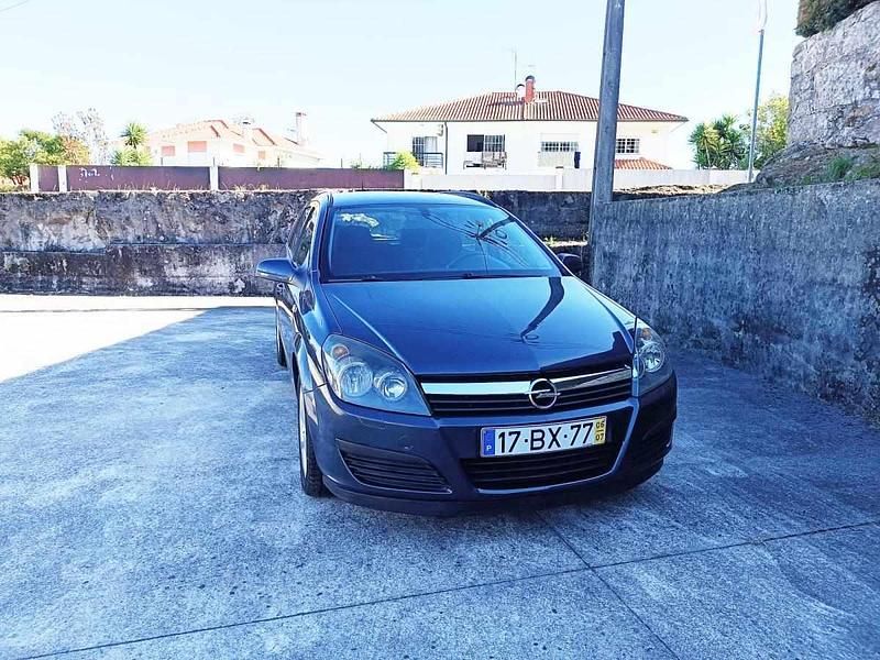 Cinzento Usado 2006 Opel Astra Carrinha | € 3.250 (Bom preço) - Imagem 1/4