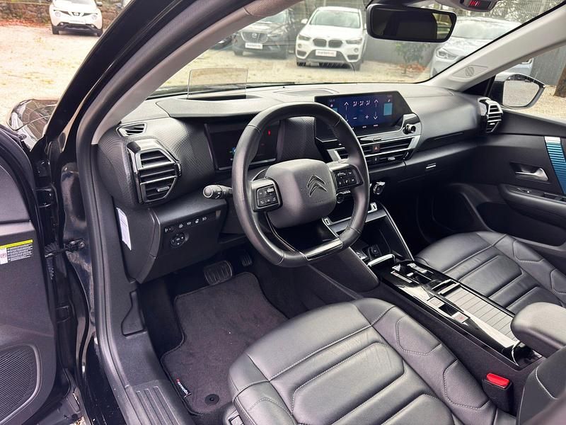 Usado Citroën e-C4 Shine 100 kW (136 HP) 2023 Preto SUV