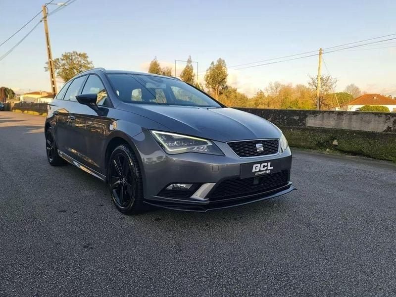 Cinza Usado 2015 Cupra Leon Carrinha | € 12.990 - Imagem 1/4