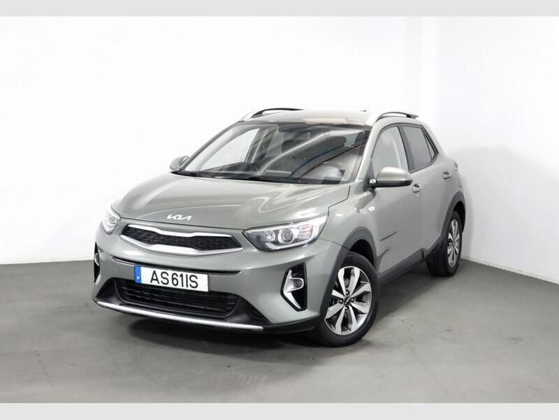 Branco Usado 2022 Kia Stonic SUV | € 15.190 (Preço justo) - Imagem 1/4