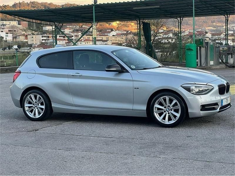 Usado 2012 BMW 118 Sport Line Citadino | € 12.500 (Preço justo) - Imagem 1/4