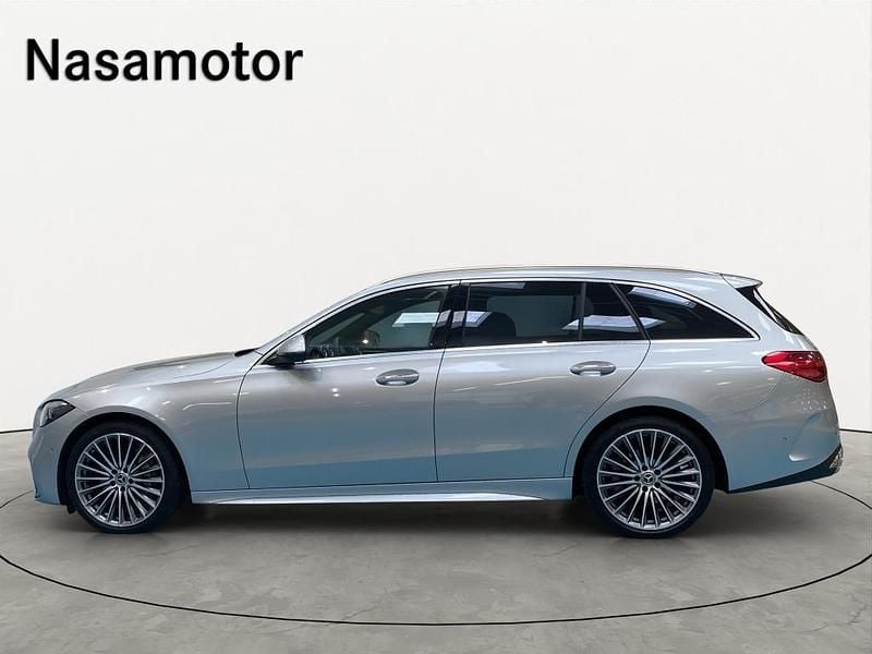 Usado Mercedes C300 265 HP (194 kW) 2025 Cinzento claro metalizado Carrinha