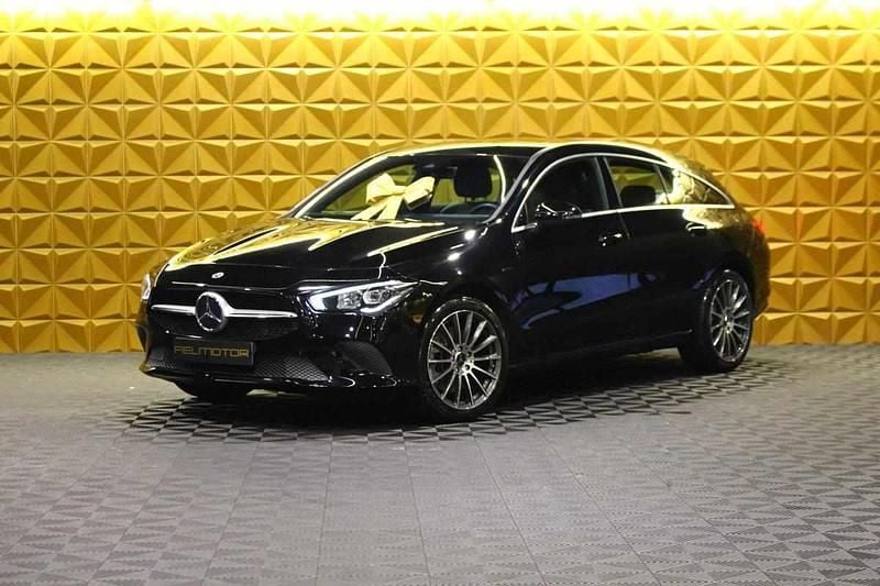 Usado Mercedes CLA250e 218 HP (160 kW) 2021 Preto Sedan