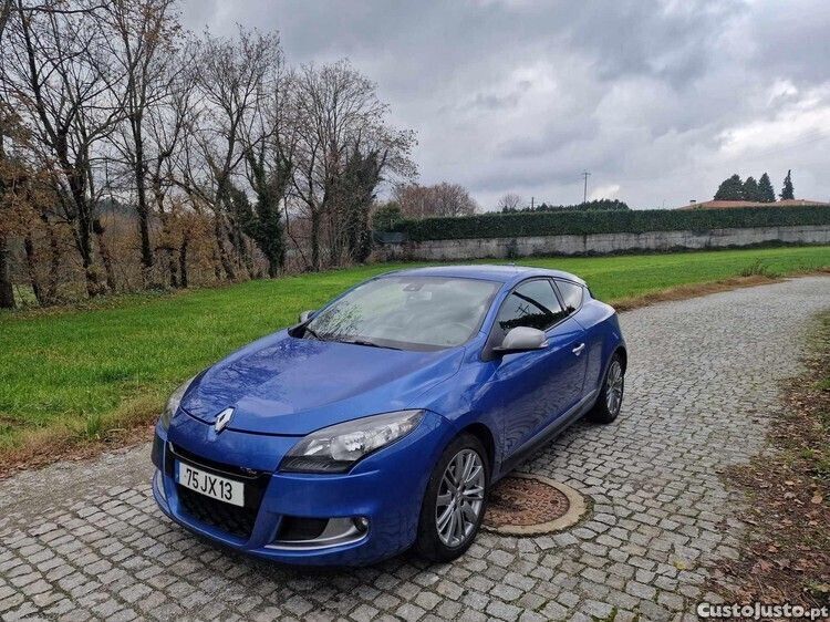 Azul Usado 2010 Renault Mégane Coupé Coupé | € 9.000 - Imagem 1/1