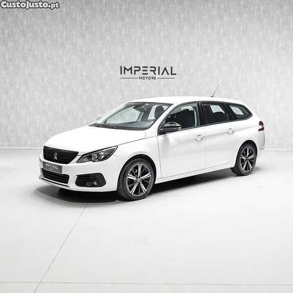 Branco Usado 2021 Peugeot 308 Active Sedan | € 14.950 (Bom preço) - Imagem 1/1
