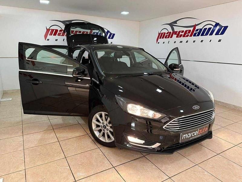 Usado Ford Focus Titanium 120 HP (88 kW) 2016 Preto Citadino
