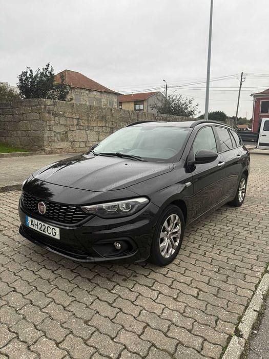 Usado 2021 Fiat Tipo Wagon Carrinha | € 7.500 - Imagem 1/4