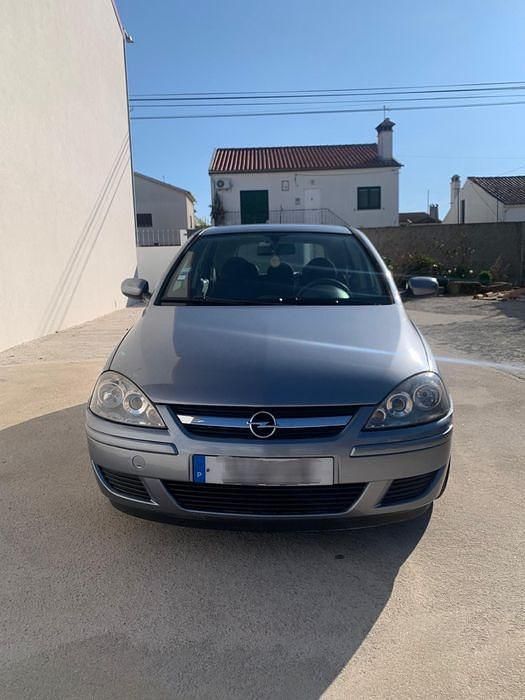 Usado Opel Corsa 75 HP (55 kW) 2006 Sedan
