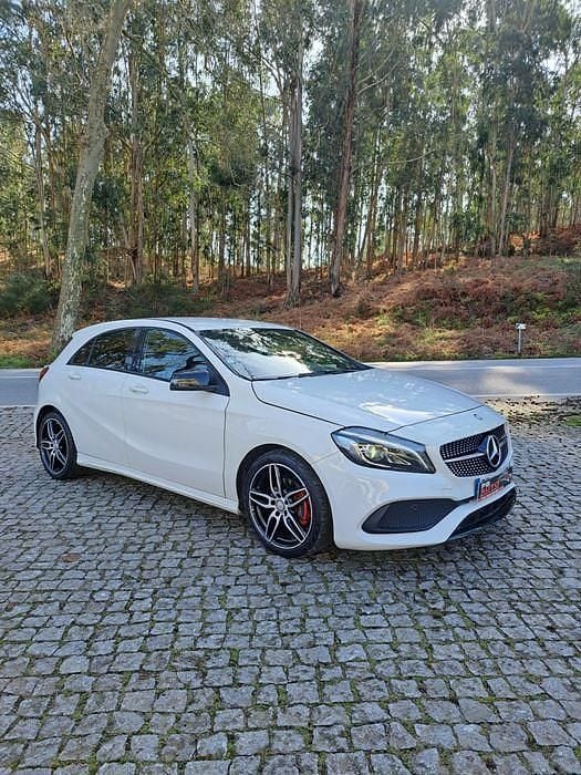 Usado Mercedes A180 AMG line 110 HP (80 kW) 2016 Sedan