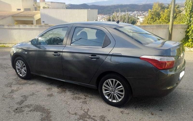 Usado 2014 Citroën C-Elysee I Sedan | € 6.400 (Preço justo) - Imagem 1/4