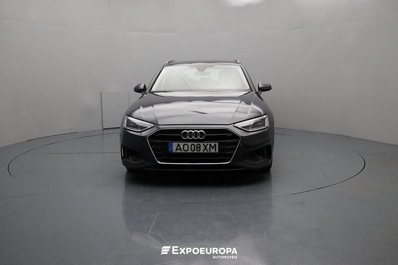 Cinzento Usado 2022 Audi A4 Advanced Carrinha | € 28.490 (Preço justo) - Imagem 1/4