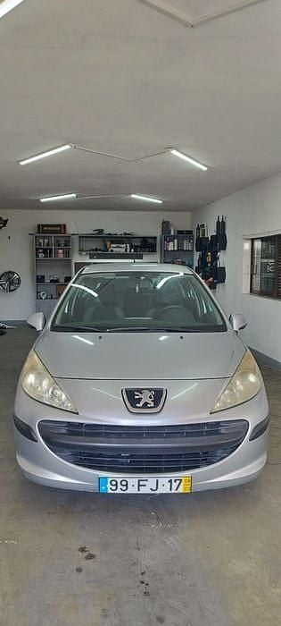 Usado 2008 Peugeot 207 Sedan | € 3.500 (Preço justo) - Imagem 1/4