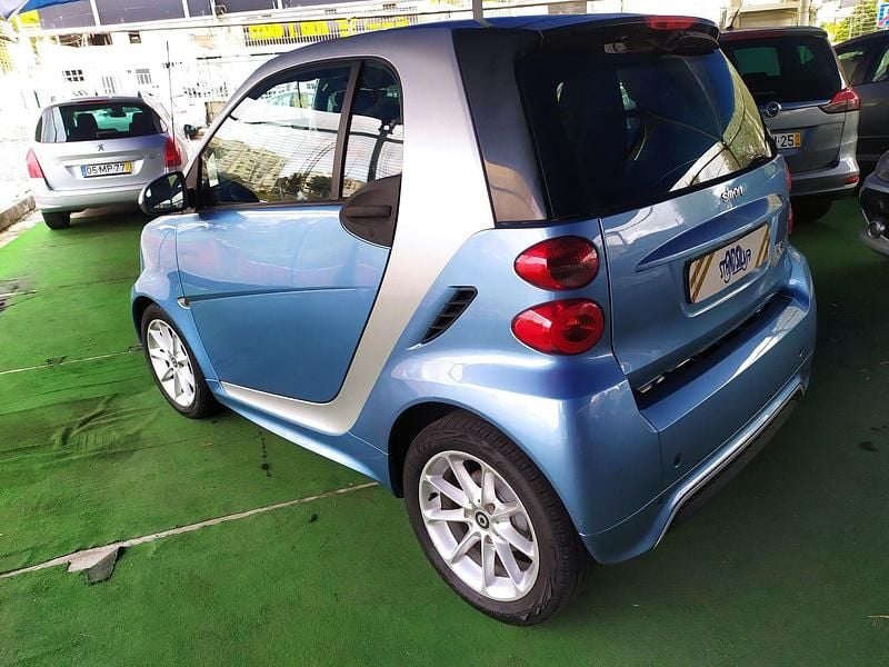 Usado Smart ForTwo Coupé Passion 54 HP (39 kW) 2012 Azul Coupé