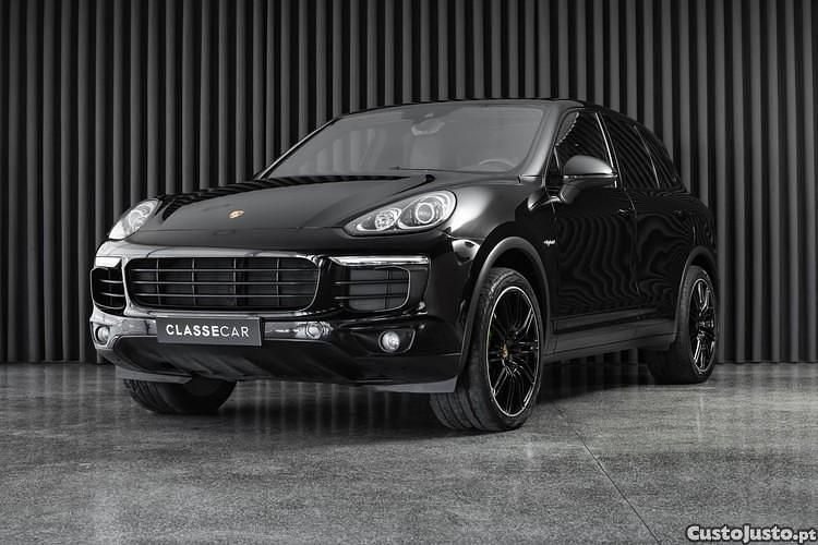 Preto Usado 2015 Porsche Cayenne S E-Hybrid SUV | € 40.950 (Preço justo) - Imagem 1/1