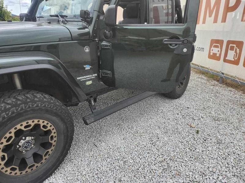 Usado Jeep Wrangler 200 HP (147 kW) 2011 Verde SUV
