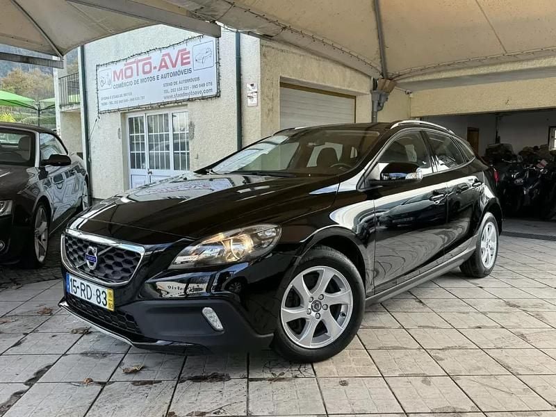 Preto Usado 2016 Volvo V40 Citadino | € 14.950 (Preço justo) - Imagem 1/4