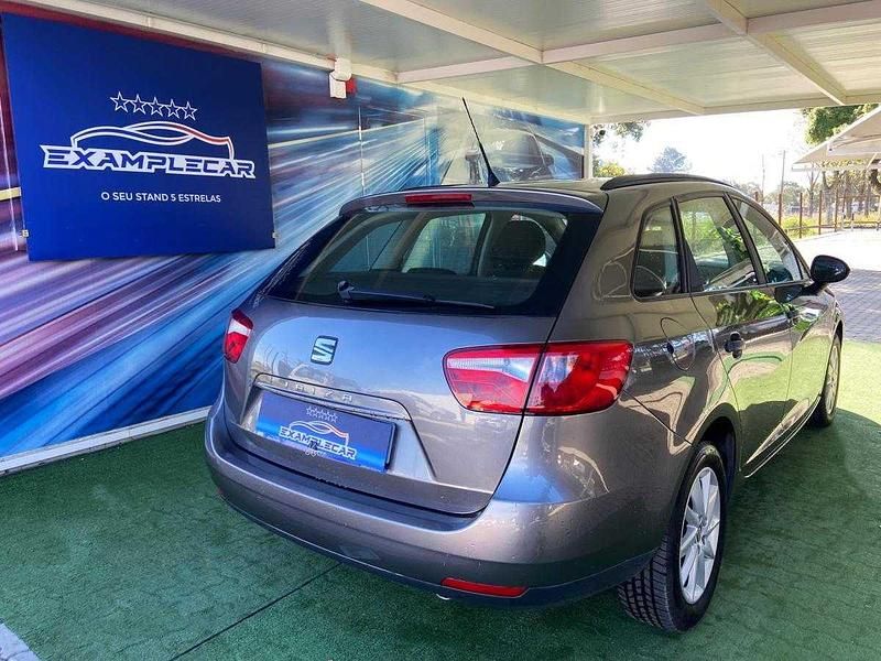 Usado Seat Ibiza 75 HP (55 kW) 2016 Cinzento