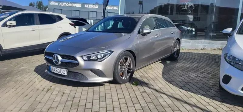 Cinza Usado 2020 Mercedes CLA180 Shooting Brake Style Carrinha | € 27.250 (Preço justo) - Imagem 1/4