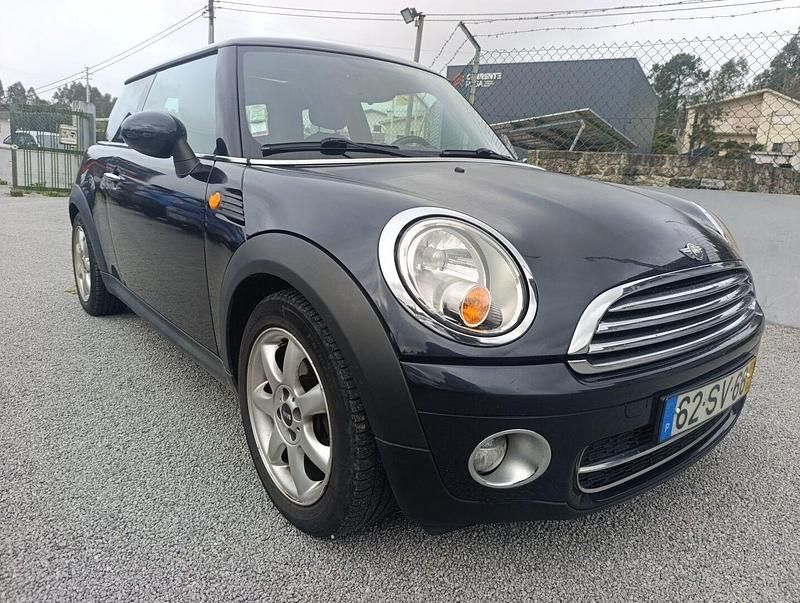 Usado Mini Cooper Coupé 110 HP (80 kW) 2007 Preto Coupé