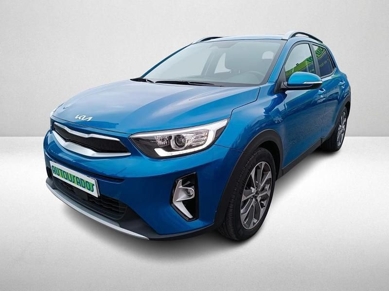 Azul Usado 2024 Kia Stonic SUV | € 18.490 (Preço justo) - Imagem 1/4