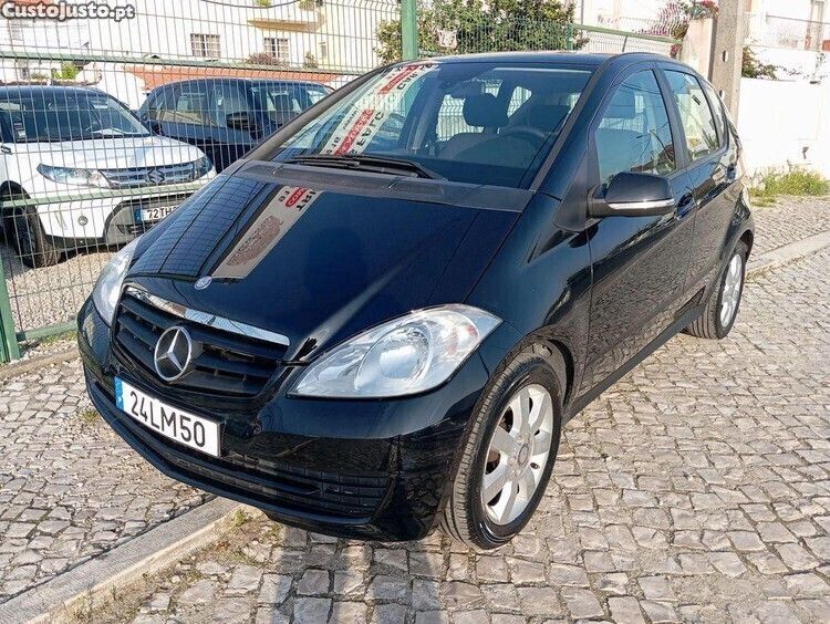 Preto Usado 2011 Mercedes A160 Avantgarde | € 9.900 (Caro) - Imagem 1/1