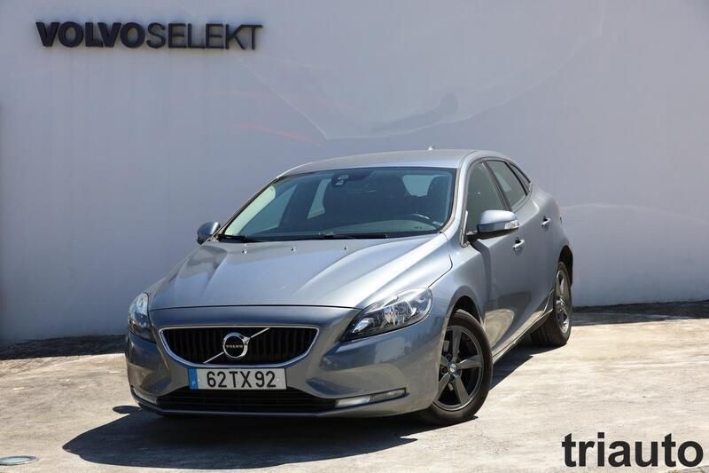 Usado Volvo V40 Kinetic 120 HP (88 kW) 2017 Preto Carrinha