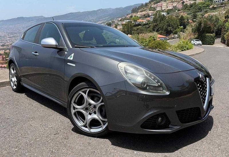 Usado 2010 Alfa Romeo Giulietta Distinctive Citadino | € 8.000 (Preço justo) - Imagem 1/4