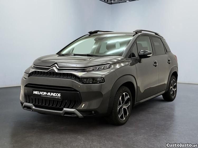 Cinza Usado 2022 Citroën C3 Shine Citadino | € 19.950 (Preço justo) - Imagem 1/1