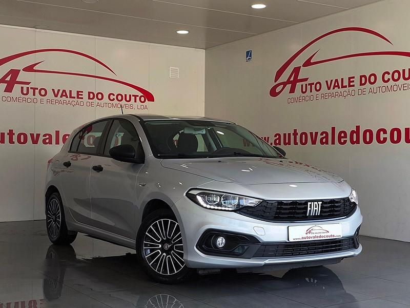 Cinza Usado 2022 Fiat Tipo City Life Sedan | € 14.990 (Preço justo) - Imagem 1/4