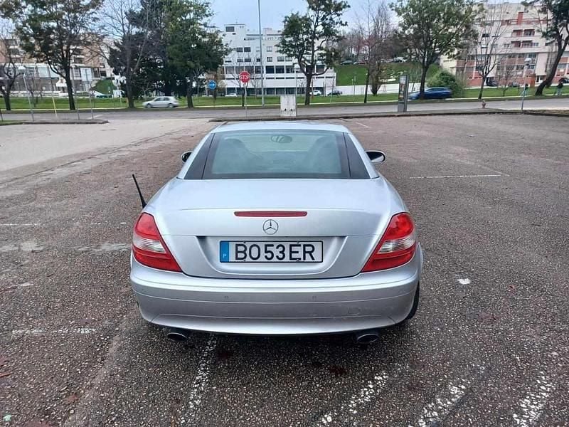 Usado Mercedes SLK200 163 HP (119 kW) 2005 Cinzento Cabrios