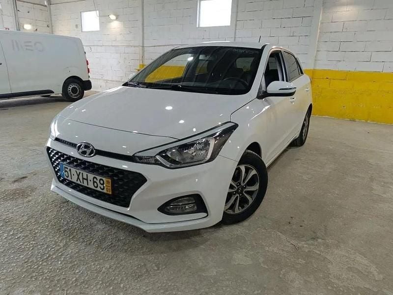 Branco Usado 2019 Hyundai i20 Comfort | € 12.700 (Preço justo) - Imagem 1/4