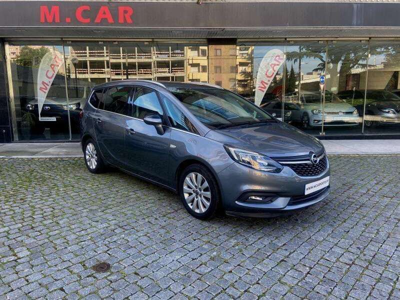 Cinzento Usado 2017 Opel Zafira Monovolume | € 13.999 (Preço justo) - Imagem 1/4