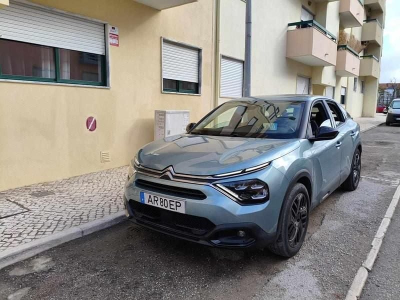 Azul Usado 2022 Citroën C4 PureTech Citadino | € 18.750 (Preço justo) - Imagem 1/4