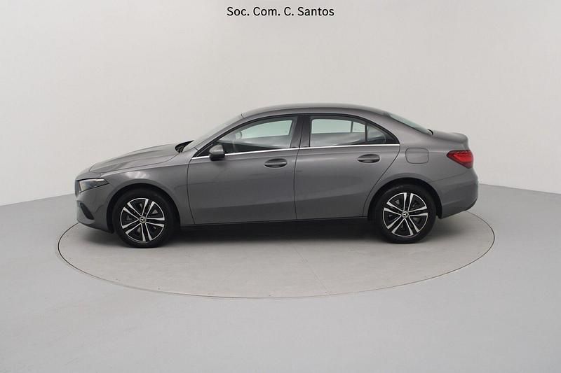 Usado Mercedes A250 Advanced 218 HP (160 kW) 2025 Cinza Sedan