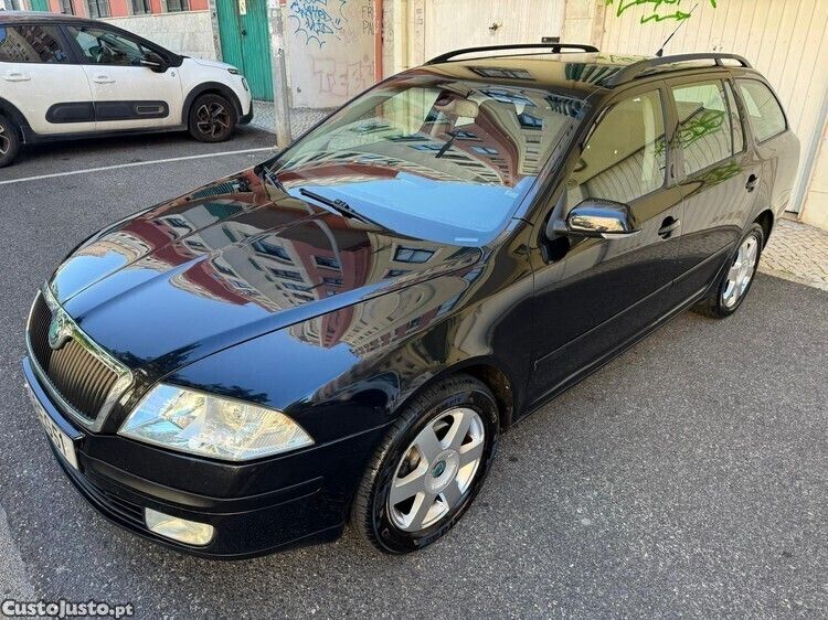 Preto Usado 2007 Skoda Octavia Ambiente | € 6.900 - Imagem 1/1