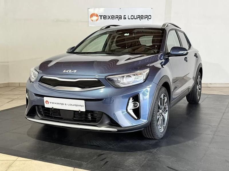 Azul Usado 2025 Kia Stonic SUV | € 21.250 (Preço elevado) - Imagem 1/4
