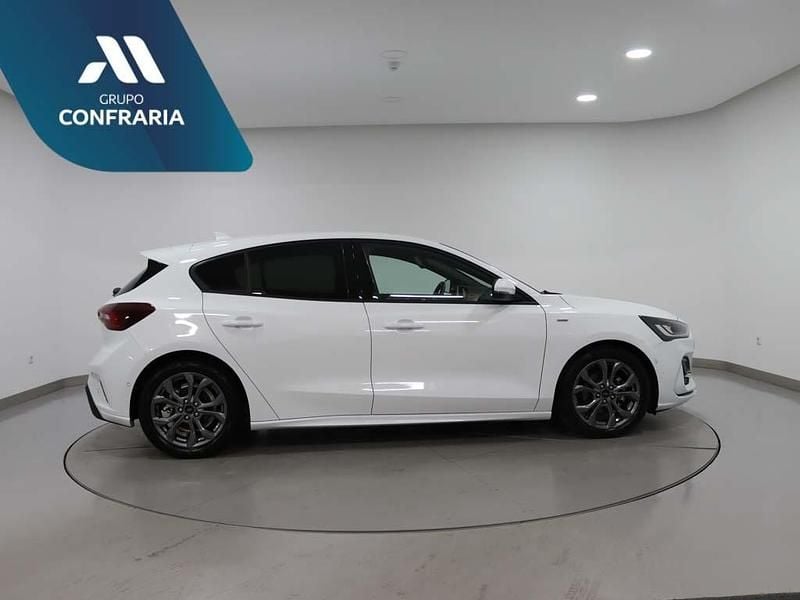 Usado Ford Focus 115 HP (84 kW) 2024 Cinzento Carrinha