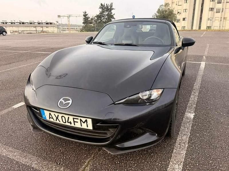 Usado Mazda MX5 132 HP (97 kW) 2023 Preto Cabrios