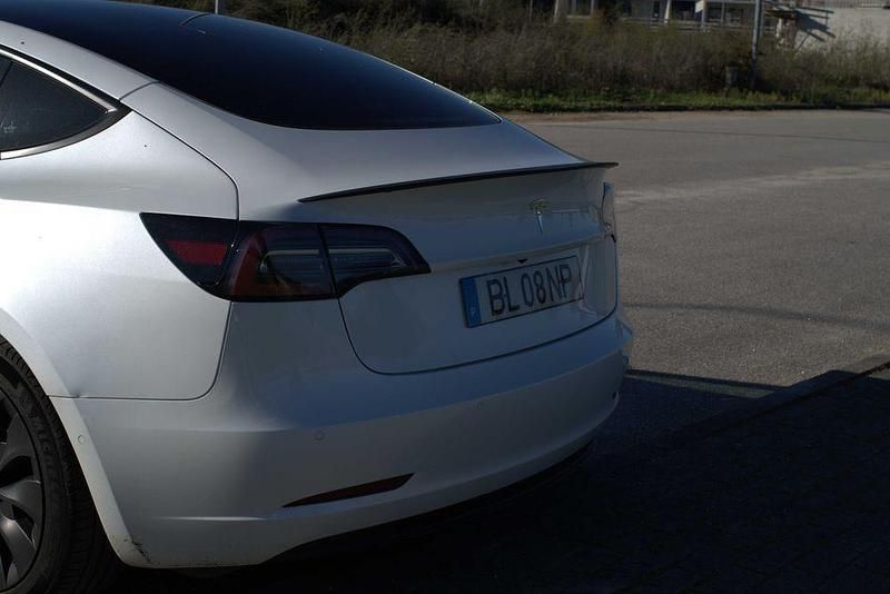 Usado Tesla Model 3 Standard Range Plus 239 kW (325 HP) 2021 Sedan