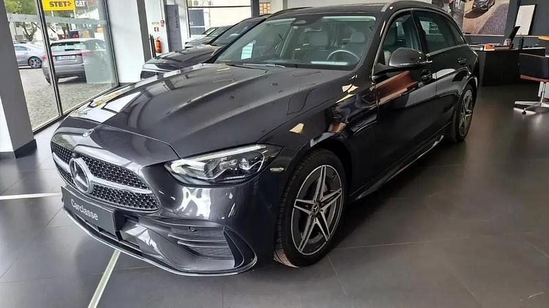 Usado Mercedes E300 Advanced 313 HP (230 kW) 2024 Cinza graphite Carrinha