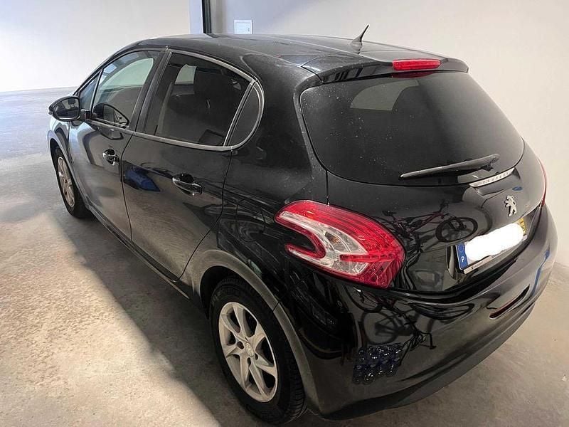 Usado 2014 Peugeot 208 Citadino | € 7.300 (Bom preço) - Imagem 1/4
