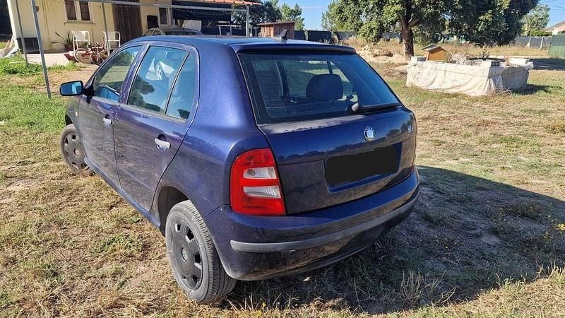 Usado 2003 Skoda Fabia Sedan | € 1.500 (Preço justo) - Imagem 1/4