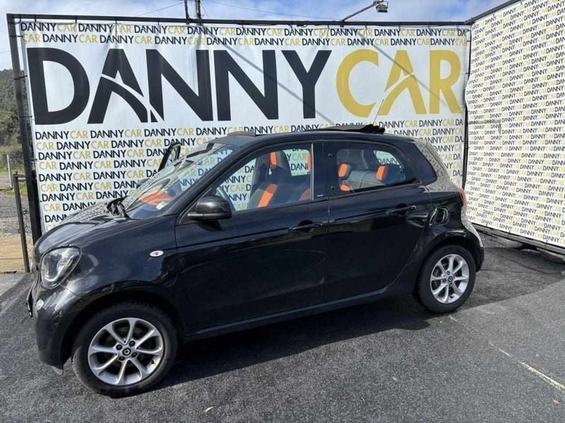 Preto Usado 2024 Smart ForFour Cabrios | € 10.990 - Imagem 1/4