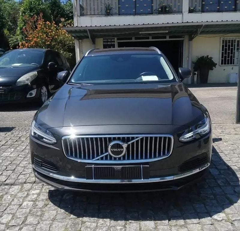 Cinzento Usado 2021 Volvo V90 Carrinha | € 38.500 - Imagem 1/4