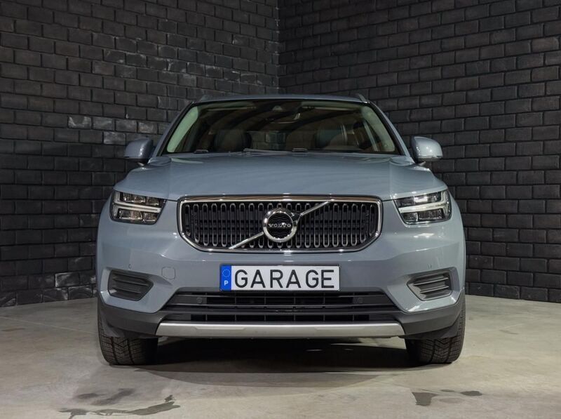 Usado Volvo XC40 Inscription 262 HP (192 kW) 2020 Cinzento SUV
