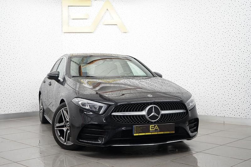 Preto Usado 2019 Mercedes A180 AMG line | € 18.980 (Preço justo) - Imagem 1/4