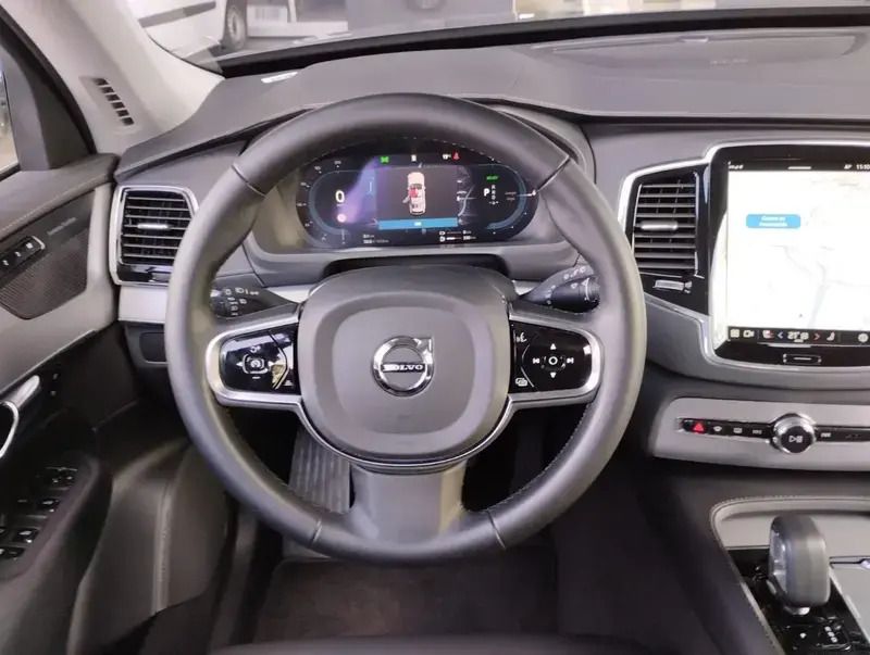 Usado Volvo XC90 Plus 455 HP (334 kW) 2024 Preto SUV
