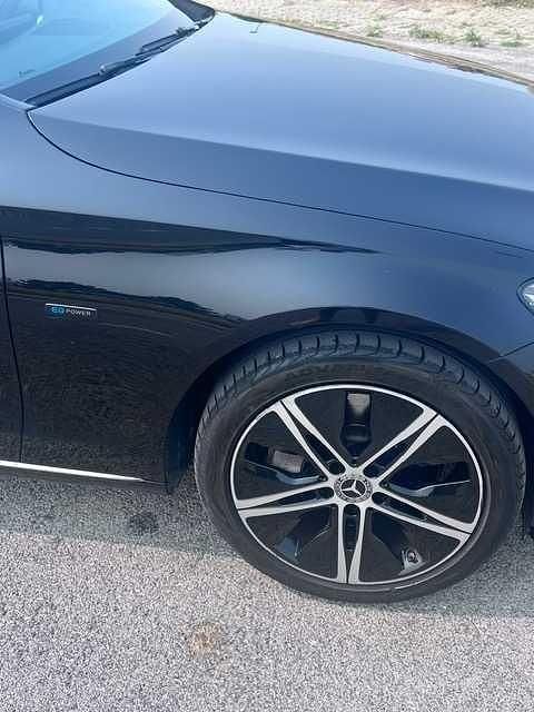 Usado 2019 Mercedes C300e Sedan | € 25.750 (Bom preço) - Imagem 1/4