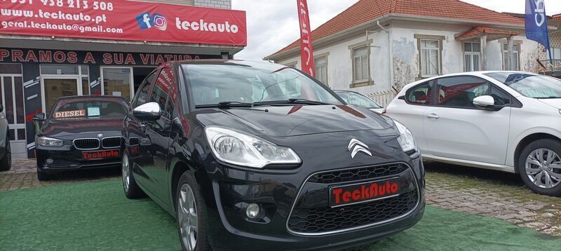 Preto Usado 2012 Citroën C3 Exclusive Citadino | € 6.880 (Bom preço) - Imagem 1/4