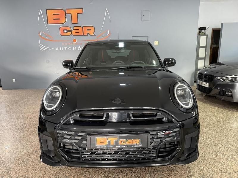 Usado Mini John Cooper Works 156 HP (114 kW) 2025 Preto Citadino